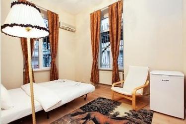 Hotel Taksim Istiklal Street Kamilbey Sueites 3*