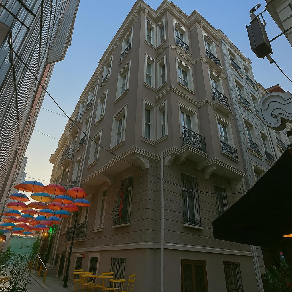 Hotel Taksim Istiklal Street Kamilbey Sueites 3*