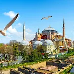 Istanbul Taksim Istiklal Street Kamil Hotel - Historical