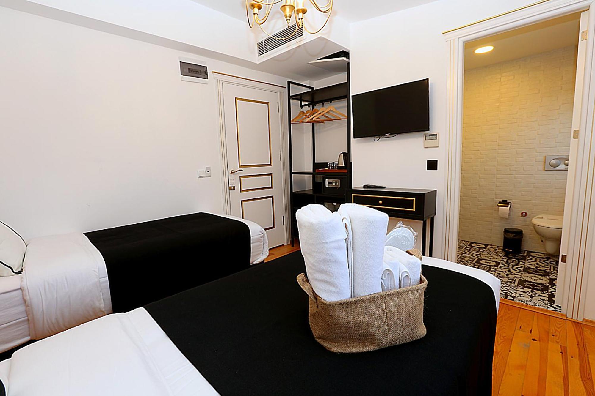 Hotel Taksim Istiklal Street Kamil - Historical Istanbul