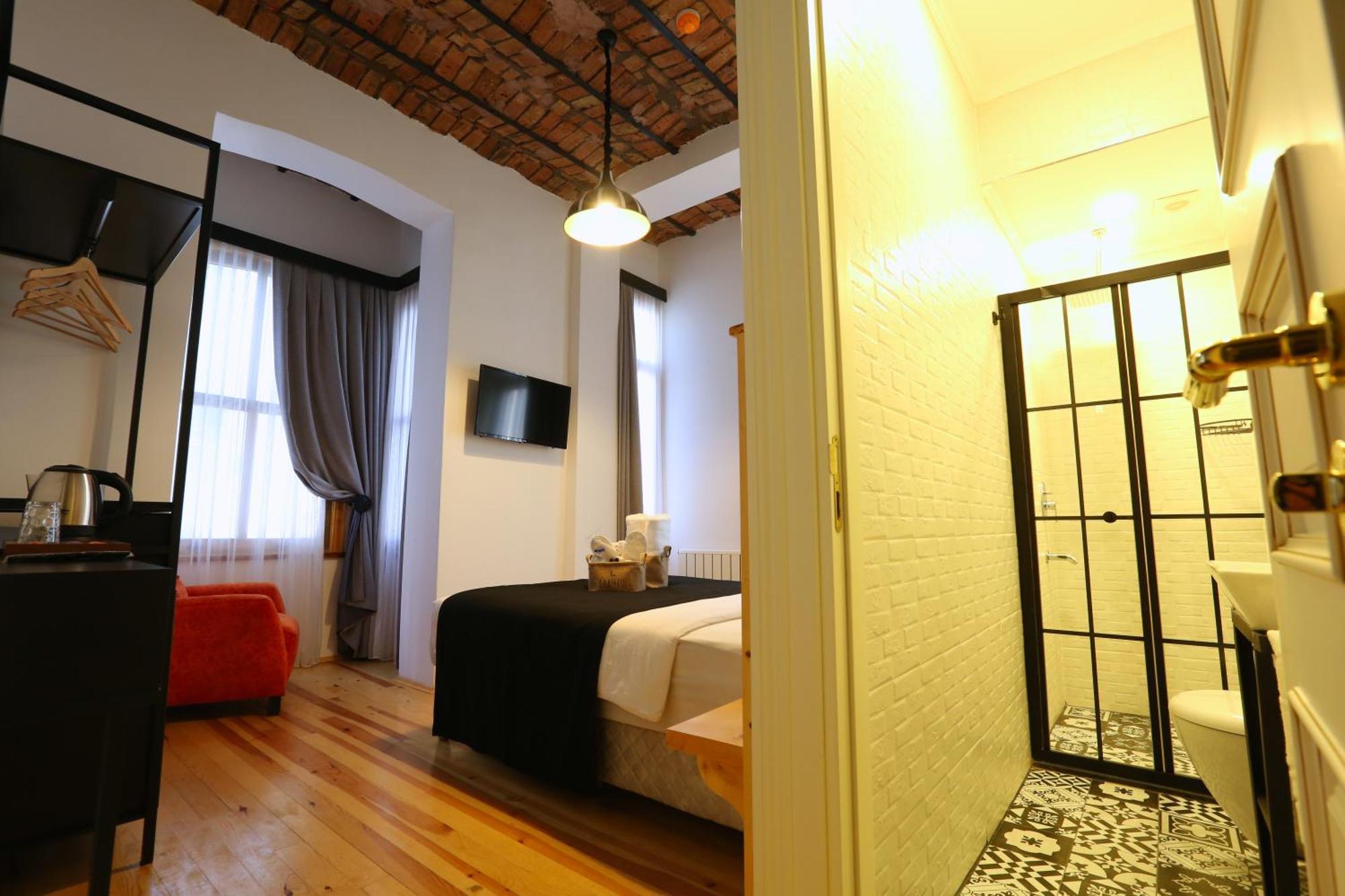 Taksim Istiklal Street Kamil - Historical Hotel Istanbul