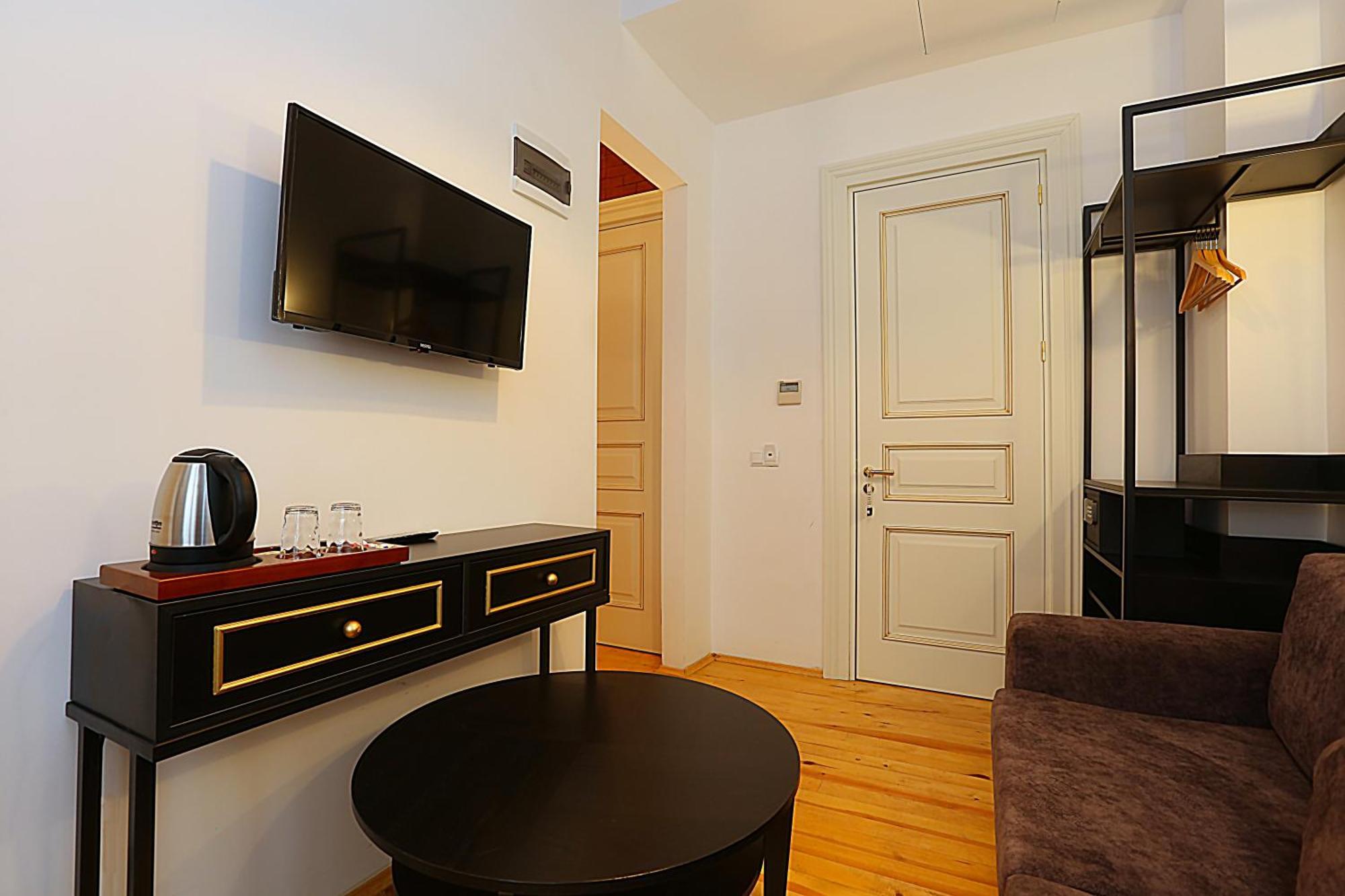Taksim Istiklal Street Kamil - Historical Hotel Istanbul
