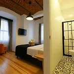 Istanbul Taksim Istiklal Street Kamil Hotel - Historical